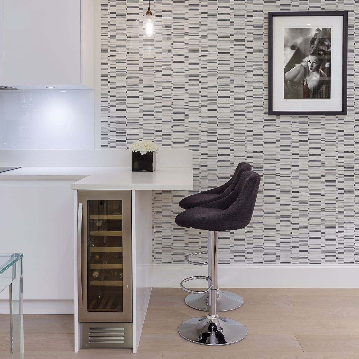 Fresnaye Linen Stripe Wallpaper