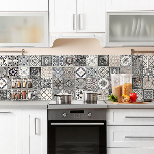 Azulejos Vintage Peel and Stick Backsplash